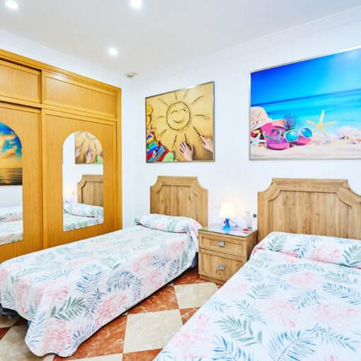 Dos apartamentos junto al mar